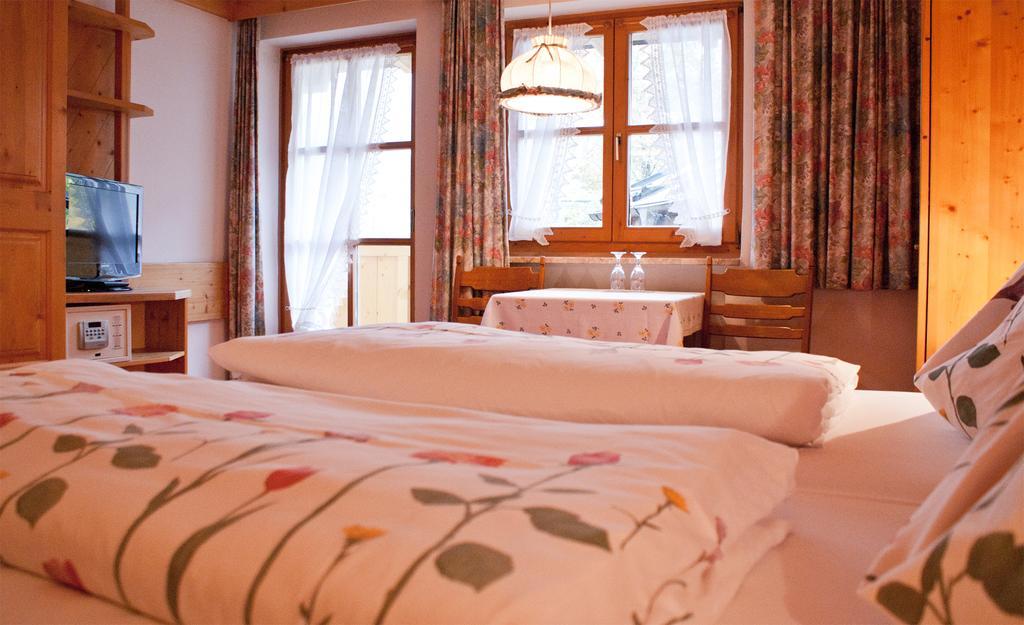 Hotel-Gasthof "Zur Muehle" Kaprun Pokój zdjęcie
